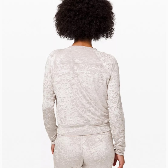 Lululemon Warm Down Crew * Crushed Velvet - Picture 2 of 5